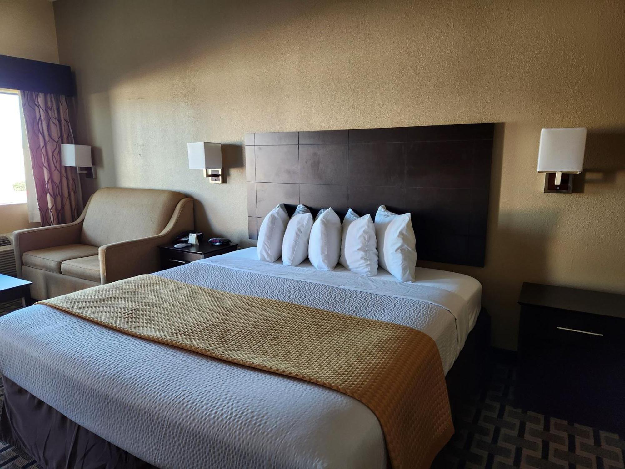 Days Inn By Wyndham Baytown East Екстериор снимка
