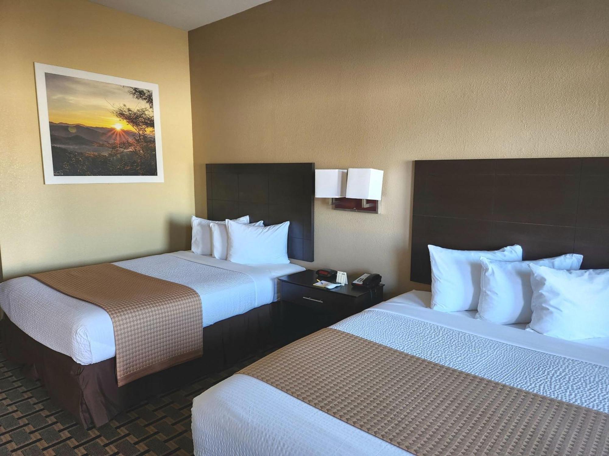 Days Inn By Wyndham Baytown East Екстериор снимка