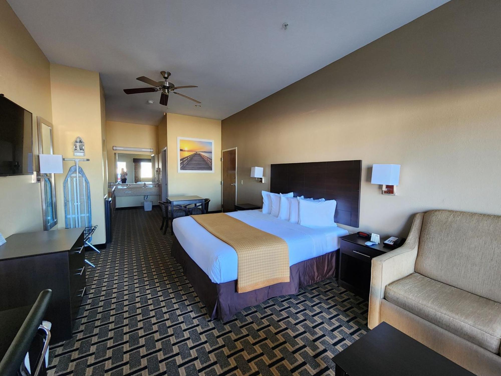 Days Inn By Wyndham Baytown East Екстериор снимка