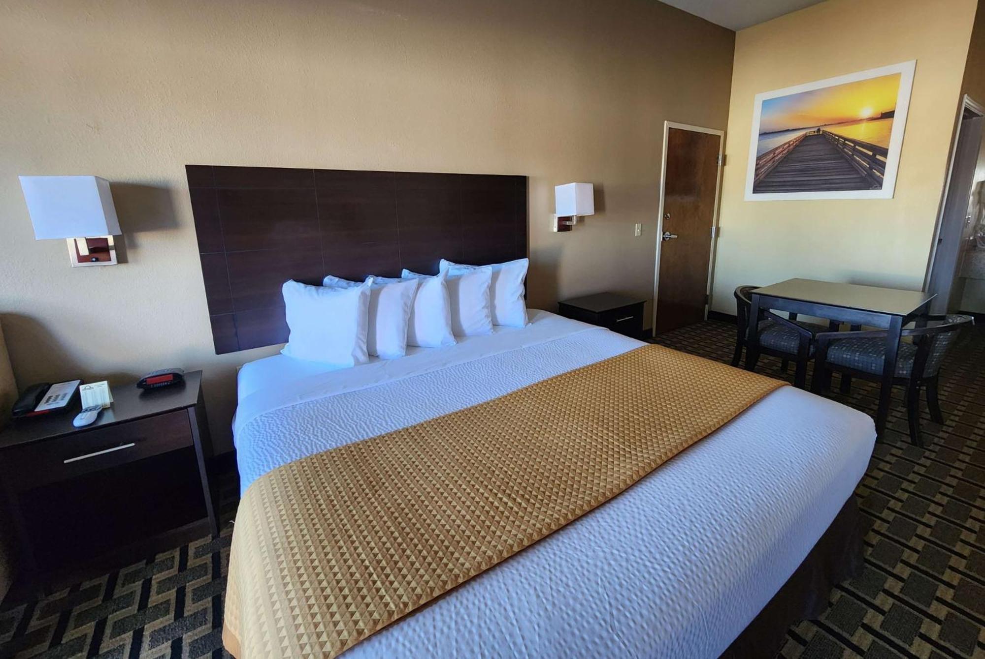 Days Inn By Wyndham Baytown East Екстериор снимка